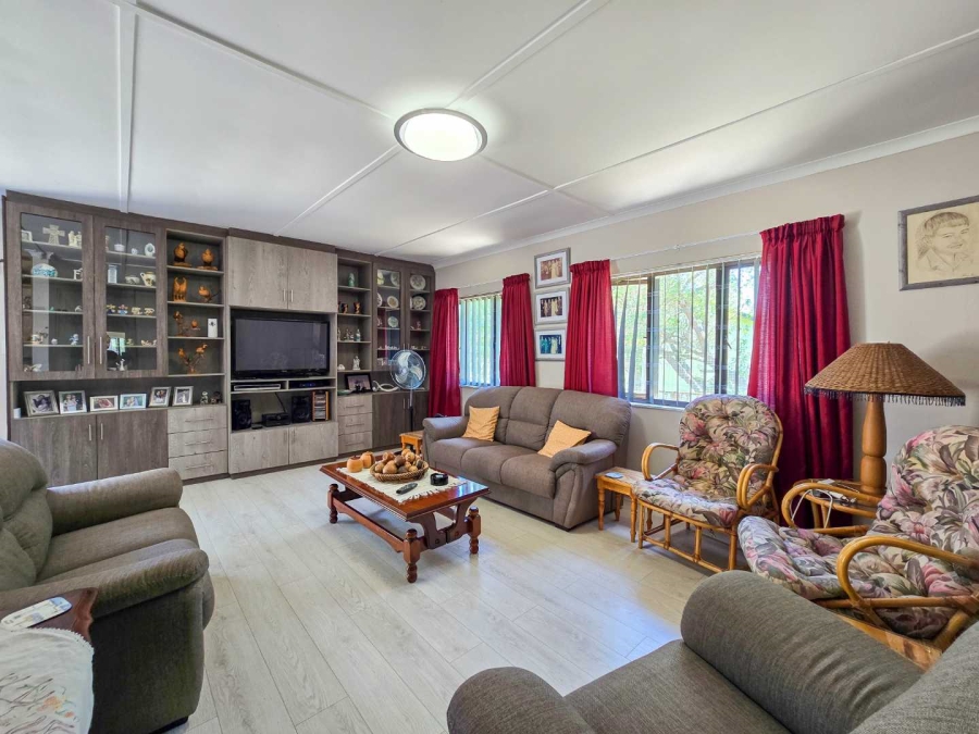 4 Bedroom Property for Sale in Stilbaai Wes Western Cape